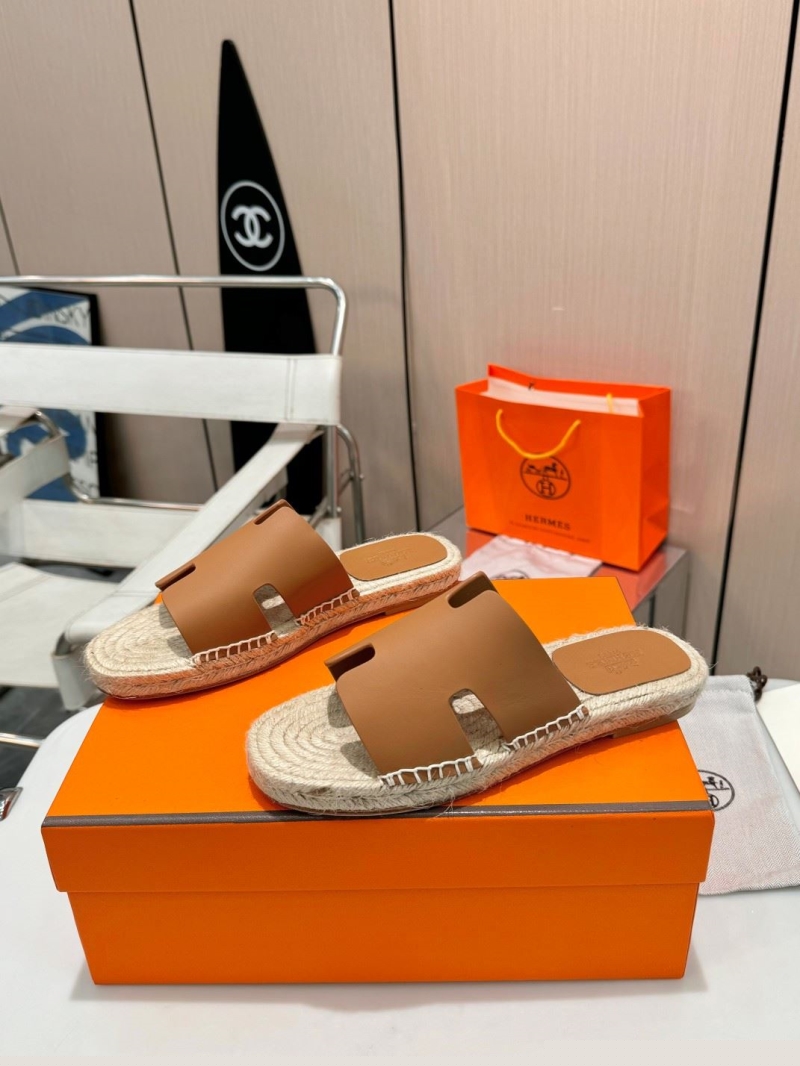H**mes slippers